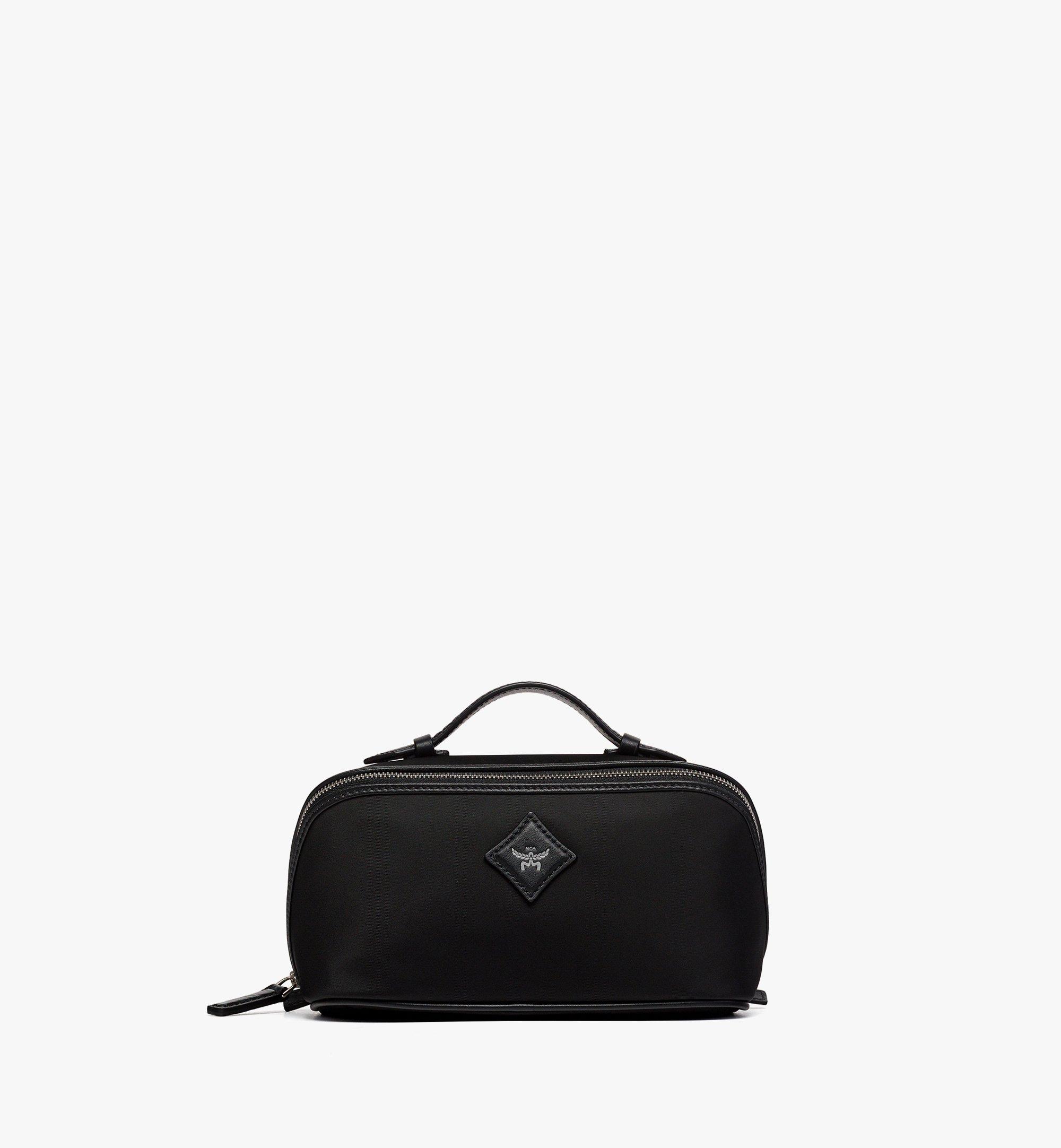 紺色革旅行化粧バッグ。 Leather Travel Luggage & Accessories | MCM